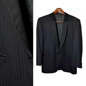 Versace V2 Men's Black on Black Dot 2 Button Tuxedo Suit Jacket Blazer Size 37